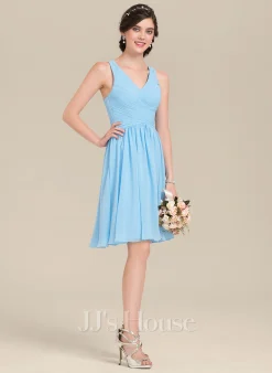 Jjshouse.fr Robe Trapèze Col V Longueur Genou Mousseline Mousseline Robe De Demoiselle D'honneur Avec Plissé -Voiles mariée Soldes 031abe4a7962a3f3a53786b8bbc2a20e