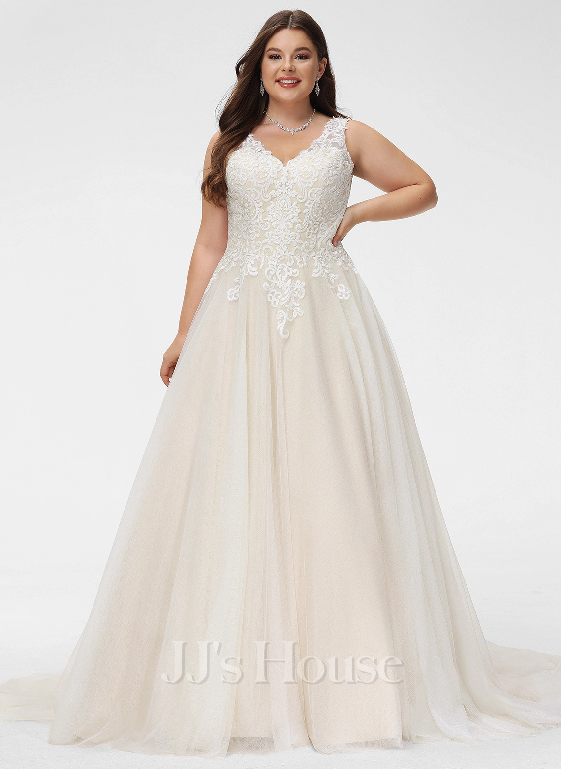 JJsHouse Robe Marquise/princesse Col V Traîne Moyenne Dentelle Tulle Robe De Mariée 9 JJsHouse Robe Marquise/princesse Col V Traîne Moyenne Dentelle Tulle Robe De Mariée – Image 9