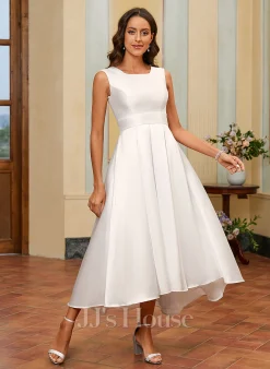 JJsHouse Robe Trapèze Carré Asymétrique Satiné Robe De Mariée