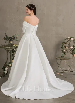 JJsHouse Robe Marquise/princesse Traîne Moyenne Satiné Robe De Mariée -Voiles mariée Soldes 1ab0ac1bff7a05153ae90a461f3c95cc