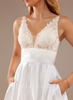 JJsHouse Robe Marquise/princesse Col V Longueur Ras Du Sol Dentelle Satiné Robe De Mariée -Voiles mariée Soldes 1f574dbca1a5c619682f4f8d1340144d