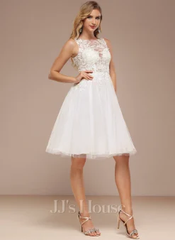 JJsHouse Robe Trapèze Col Bateau Longueur Genou Dentelle Tulle Robe De Mariée Avec Paillettes -Voiles mariée Soldes 229468562062dcde2ca04eedb4b873e2