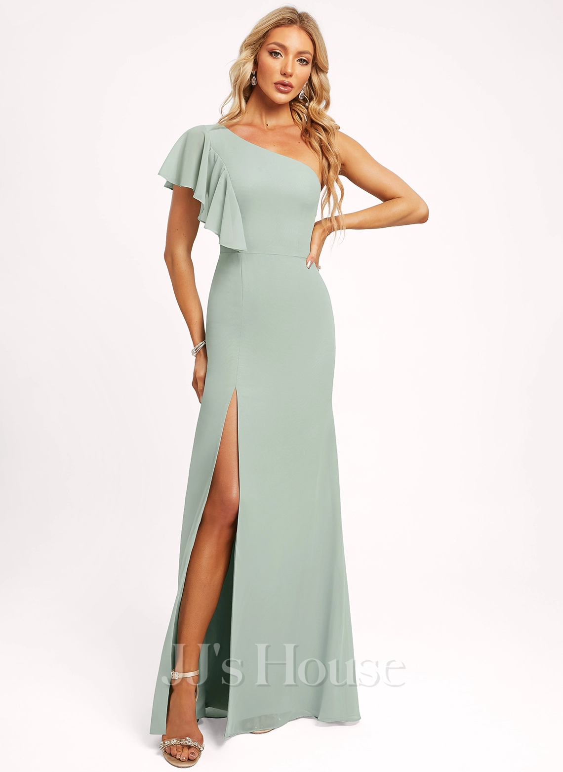 Jjshouse.fr Forme Sirène/trompette Décolleté Asymétrique Longueur Ras Du Sol Mousseline Robe De Demoiselle D'honneur Avec Plissé 1 Jjshouse.fr Forme Sirène/trompette Décolleté Asymétrique Longueur Ras Du Sol Mousseline Robe De Demoiselle D'honneur Avec Plissé