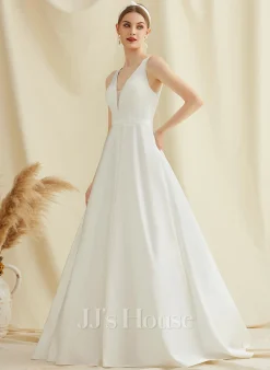 JJsHouse Robe Marquise/princesse Col V Balayage/pinceau Train Dentelle Satiné Robe De Mariée -Voiles mariée Soldes 2e11c8ec7eb4590eb6dac47725a5eaf7