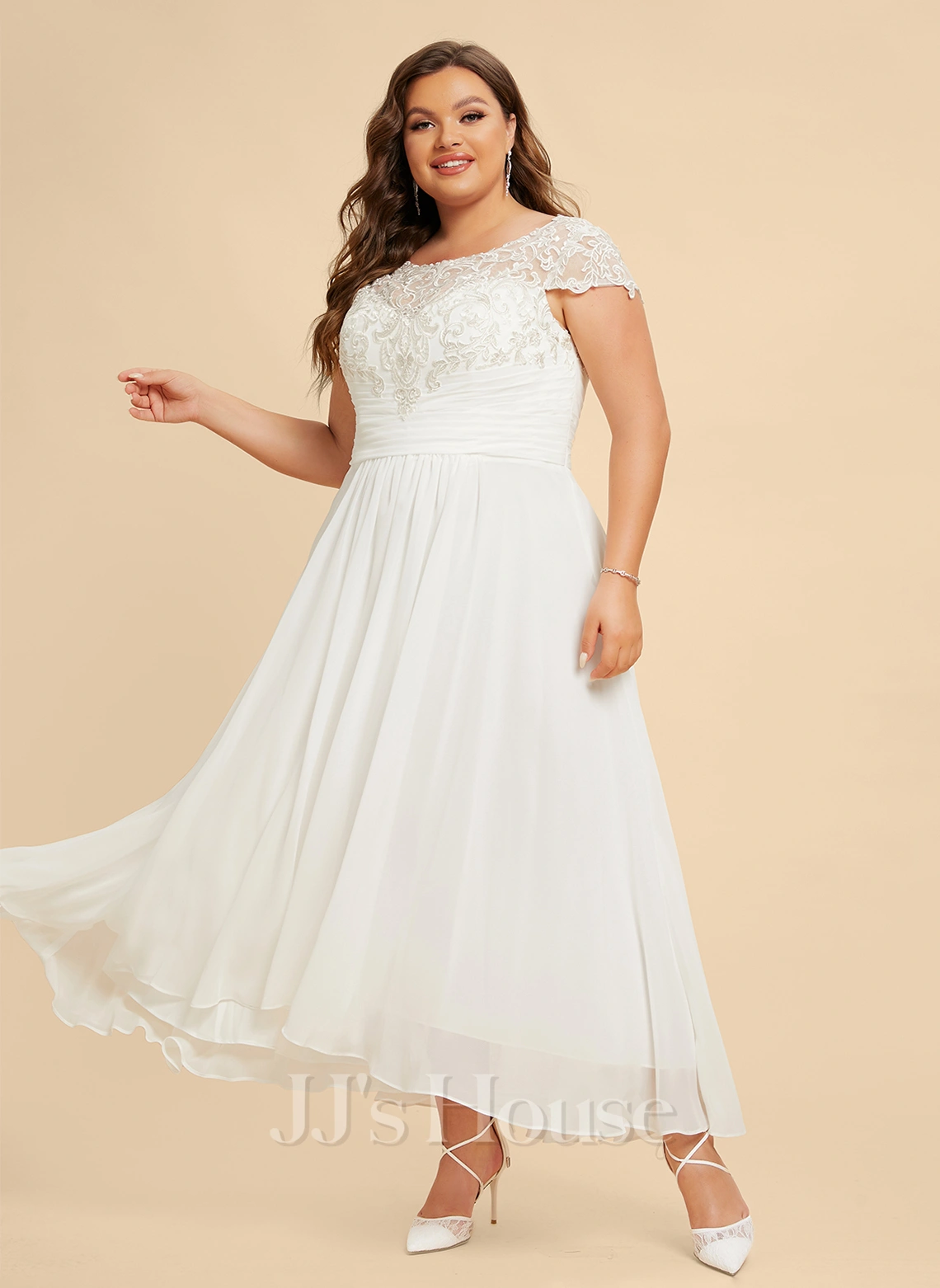 JJsHouse Robe Trapèze Scoop Asymétrique Mousseline Dentelle Robe De Mariée 12 JJsHouse Robe Trapèze Scoop Asymétrique Mousseline Dentelle Robe De Mariée – Image 12