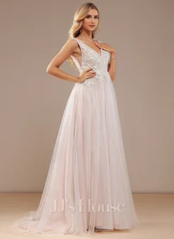 JJsHouse Robe Marquise/princesse Col V Balayage/pinceau Train Dentelle Tulle Robe De Mariée -Voiles mariée Soldes 487dd47cf8ce2a6b50df59c51c625c39