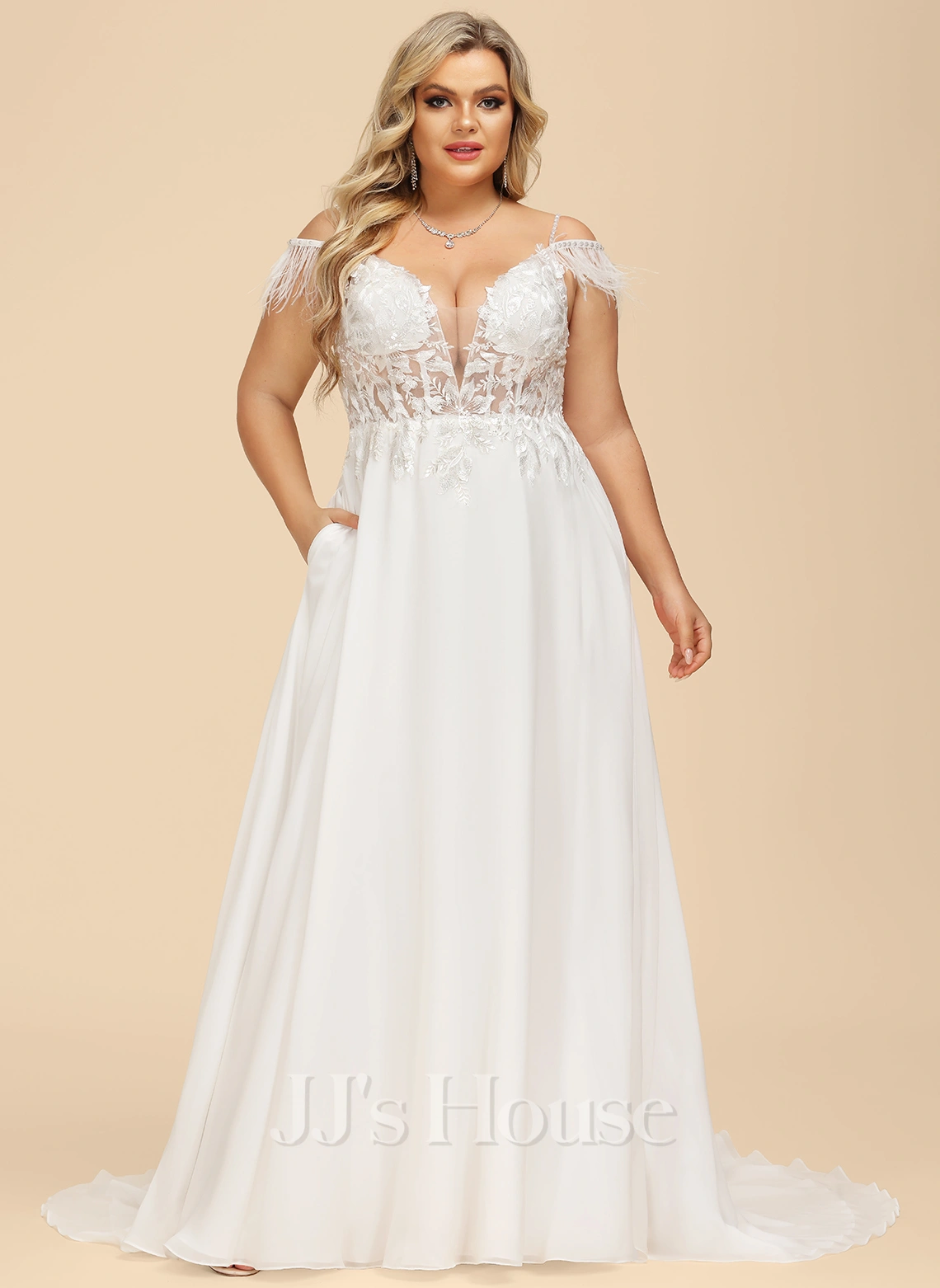 JJsHouse Robe Trapèze Col V Traîne Moyenne Mousseline Dentelle Robe De Mariée Avec Brodé Feather Paillettes 11 JJsHouse Robe Trapèze Col V Traîne Moyenne Mousseline Dentelle Robe De Mariée Avec Brodé Feather Paillettes – Image 11