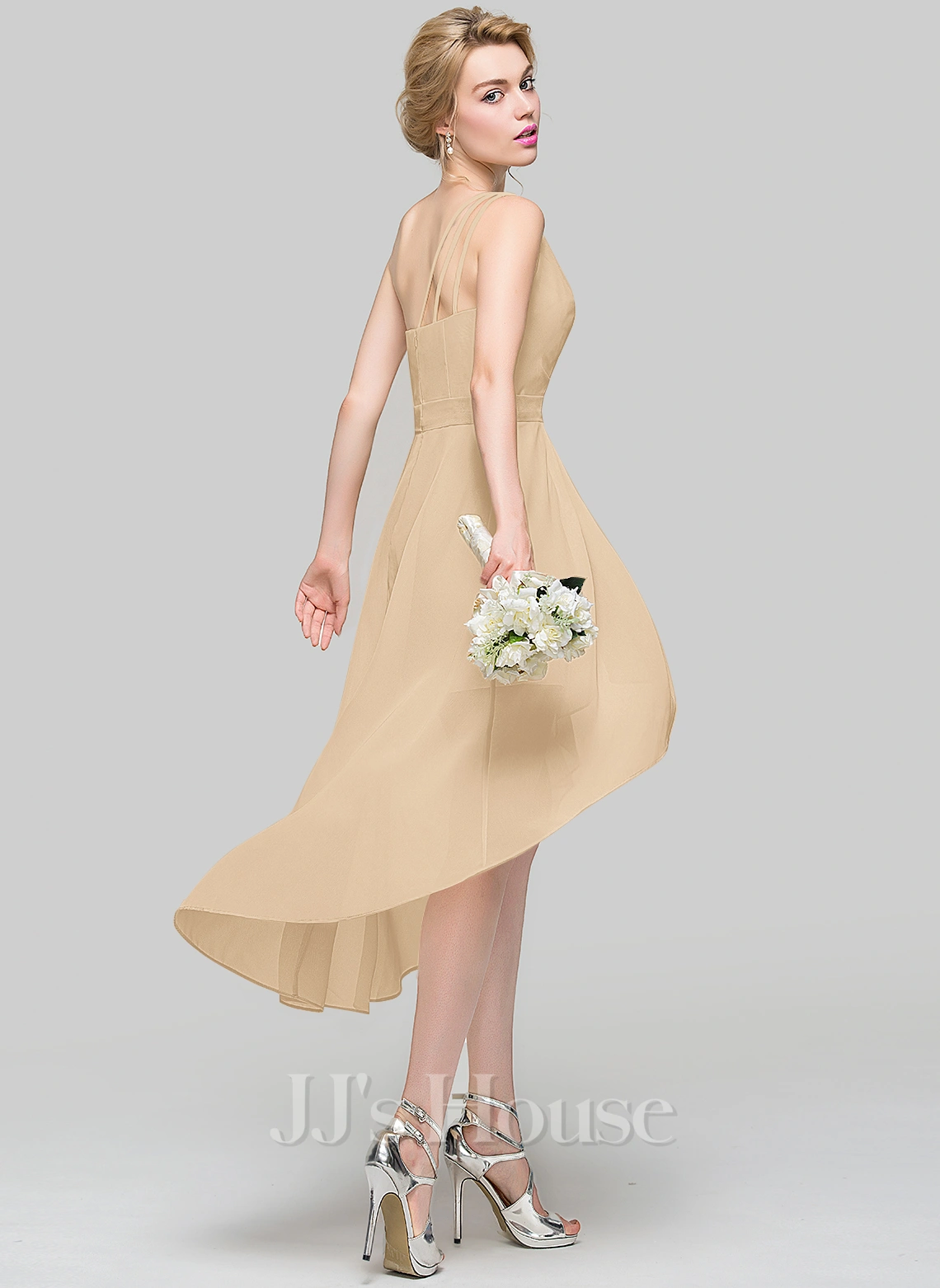 Jjshouse.fr Robe Trapèze Décolleté Asymétrique Asymétrique Mousseline Mousseline Robe De Demoiselle D'honneur Avec Arc Robe à Volants Plissé 5 Jjshouse.fr Robe Trapèze Décolleté Asymétrique Asymétrique Mousseline Mousseline Robe De Demoiselle D'honneur Avec Arc Robe à Volants Plissé – Image 5