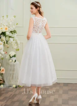 JJsHouse Robe Marquise/princesse Longueur Mollet Dentelle Satiné Tulle Robe De Mariée Avec Brodé Paillettes -Voiles mariée Soldes 64bf5cb2e7eb48db7c4a41164a3ff56f