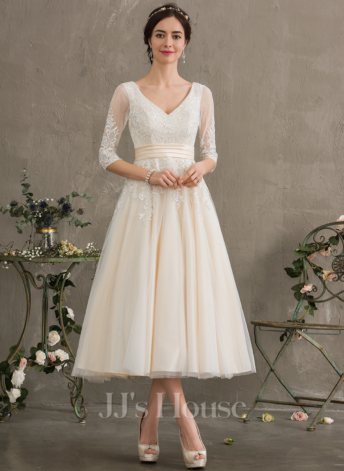 JJsHouse Robe Marquise/princesse Col V Longueur Mollet Dentelle Tulle Robe De Mariée 2 JJsHouse Robe Marquise/princesse Col V Longueur Mollet Dentelle Tulle Robe De Mariée – Image 2