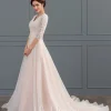 JJsHouse Robe Marquise/princesse Col V Traîne Moyenne Dentelle Organza Robe De Mariée Avec Plissé