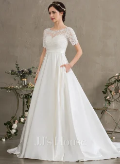 JJsHouse Robe Marquise/princesse Traîne Moyenne Dentelle Satiné Robe De Mariée Avec Brodé Paillettes -Voiles mariée Soldes 766fe7436cf41acd4f62c3a4323f59fe