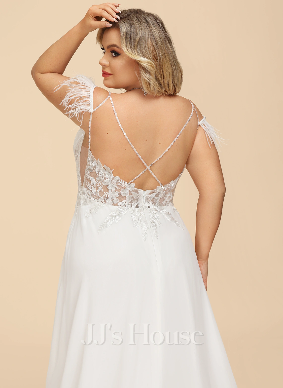 JJsHouse Robe Trapèze Col V Traîne Moyenne Mousseline Dentelle Robe De Mariée Avec Brodé Feather Paillettes 15 JJsHouse Robe Trapèze Col V Traîne Moyenne Mousseline Dentelle Robe De Mariée Avec Brodé Feather Paillettes – Image 15