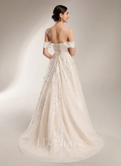 JJsHouse Robe Marquise/princesse épaule Dénudée Traîne Mi-longue Dentelle Tulle Robe De Mariée -Voiles mariée Soldes 77e7a1af70cb56a767d809281ba5aad4