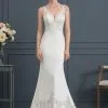 JJsHouse Forme Sirène/trompette Col V Traîne Moyenne Dentelle Robe De Mariée