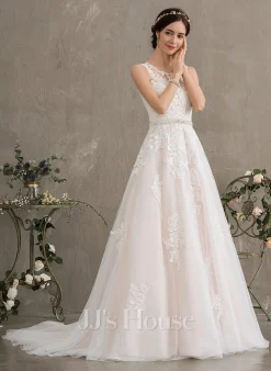 JJsHouse Robe Marquise/princesse Traîne Moyenne Dentelle Tulle Robe De Mariée Avec Brodé Paillettes -Voiles mariée Soldes 8391ab8f3c96a2c2b5aa5c38c9db4c60