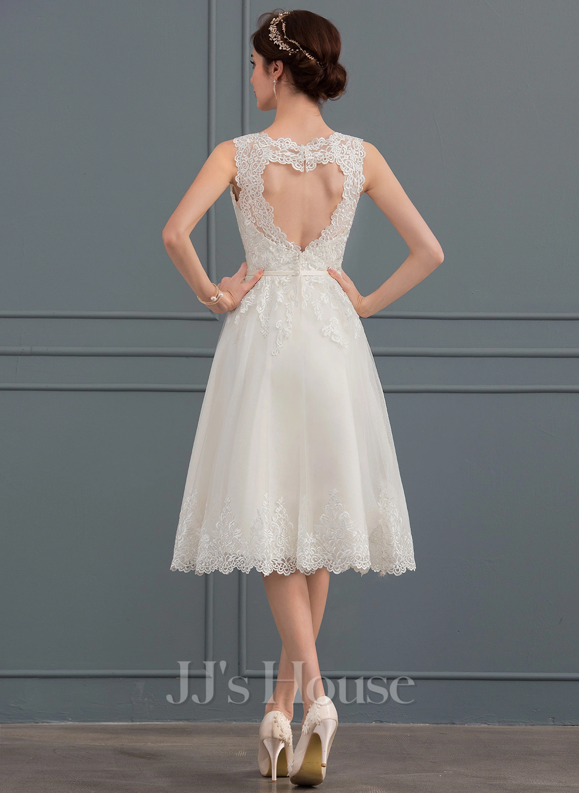 JJsHouse Robe Trapèze Illusion Longueur Genou Dentelle Satiné Tulle Robe De Mariée Avec Arc 2 JJsHouse Robe Trapèze Illusion Longueur Genou Dentelle Satiné Tulle Robe De Mariée Avec Arc – Image 2