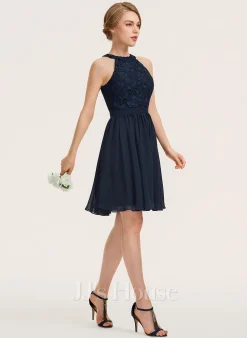 Jjshouse.fr Robe Trapèze Scoop Longueur Genou Mousseline Dentelle Dentelle Mousseline Robe De Demoiselle D'honneur Avec Plissé -Voiles mariée Soldes 9c47037b83a645812b2a86f8ff400d7e