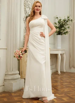JJsHouse Fourreau Décolleté Asymétrique Balayage/pinceau Train Mousseline Robe De Mariée Avec Arc Plissé -Voiles mariée Soldes b302da7590aee3bc19ab483ea8a6a503
