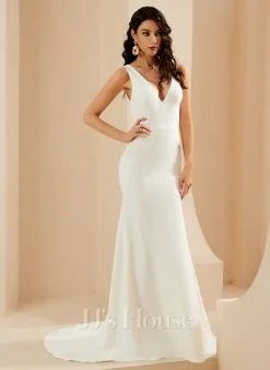 JJsHouse Forme Sirène/trompette Col V Traîne Moyenne Crêpe Stretch Robe De Mariée