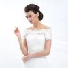 Bolero Mariage Dentelle Ivoire Manches Courtes Fleurine