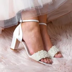 Carrie - The Perfect Bridal Company -Voiles mariée Soldes carrie the perfect bridal company chaussures de mariage bride