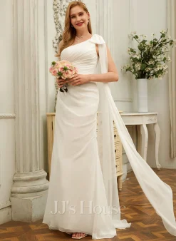 JJsHouse Fourreau Décolleté Asymétrique Balayage/pinceau Train Mousseline Robe De Mariée Avec Arc Plissé