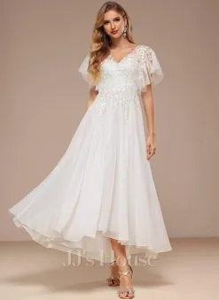 JJsHouse Robe Trapèze Col V Asymétrique Dentelle Tulle Robe De Mariée Avec Plissé -Voiles mariée Soldes ce7b9d216825438e852faef64fb13e95