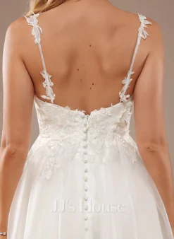 JJsHouse Robe Marquise/princesse Col V Traîne Moyenne Dentelle Organza Robe De Mariée -Voiles mariée Soldes cf475e5926d53265191bdf19ec1c671d