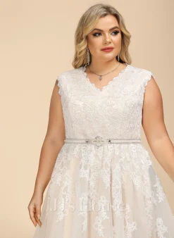 JJsHouse Robe Trapèze Col V Balayage/pinceau Train Dentelle Tulle Robe De Mariée Avec Brodé Arc Paillettes -Voiles mariée Soldes db8d84b9e5e704b36c1e5e344841e4f0