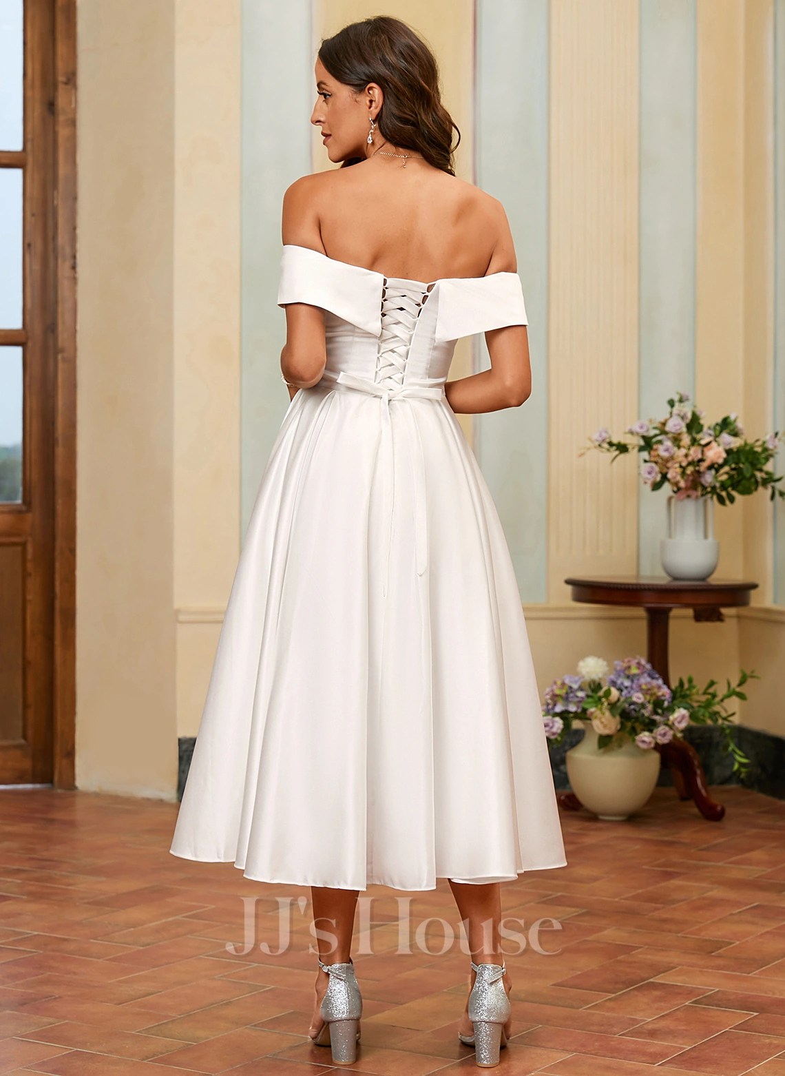 JJsHouse Robe Trapèze épaule Dénudée Longueur Mollet Satiné Robe De Mariée 5 JJsHouse Robe Trapèze épaule Dénudée Longueur Mollet Satiné Robe De Mariée – Image 5