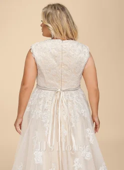 JJsHouse Robe Trapèze Col V Balayage/pinceau Train Dentelle Tulle Robe De Mariée Avec Brodé Arc Paillettes -Voiles mariée Soldes e2573dc0e25f0a13f30f8e8f083de802