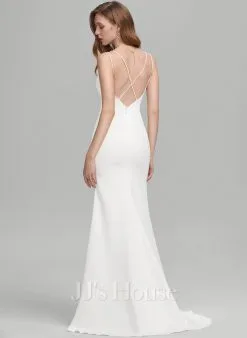 JJsHouse Fourreau Col V Balayage/pinceau Train Crêpe Stretch Robe De Mariée Avec Arc 7 JJsHouse Fourreau Col V Balayage/pinceau Train Crêpe Stretch Robe De Mariée Avec Arc -Voiles mariée Soldes e5376450e65a9faf17898bd0e4f73ea6