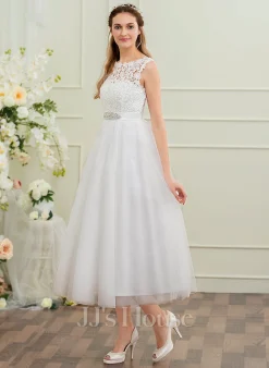 JJsHouse Robe Marquise/princesse Longueur Mollet Dentelle Satiné Tulle Robe De Mariée Avec Brodé Paillettes -Voiles mariée Soldes ec3c4053a8fc002225bfaecfc66bf996
