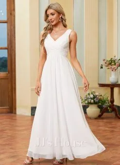 JJsHouse Robe Trapèze Col V Longueur Ras Du Sol Mousseline Robe De Mariée Avec Plissée 8 JJsHouse Robe Trapèze Col V Longueur Ras Du Sol Mousseline Robe De Mariée Avec Plissée -Voiles mariée Soldes f25fee47718b09973f514691240be190