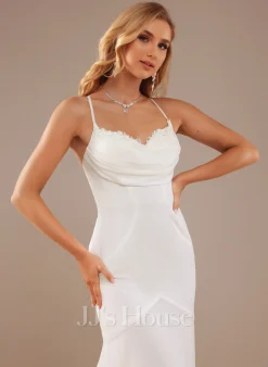 JJsHouse Forme Sirène/trompette Col V Balayage/pinceau Train Mousseline Dentelle Robe De Mariée -Voiles mariée Soldes fe70dd20bd5825949545bb75dfbf4670