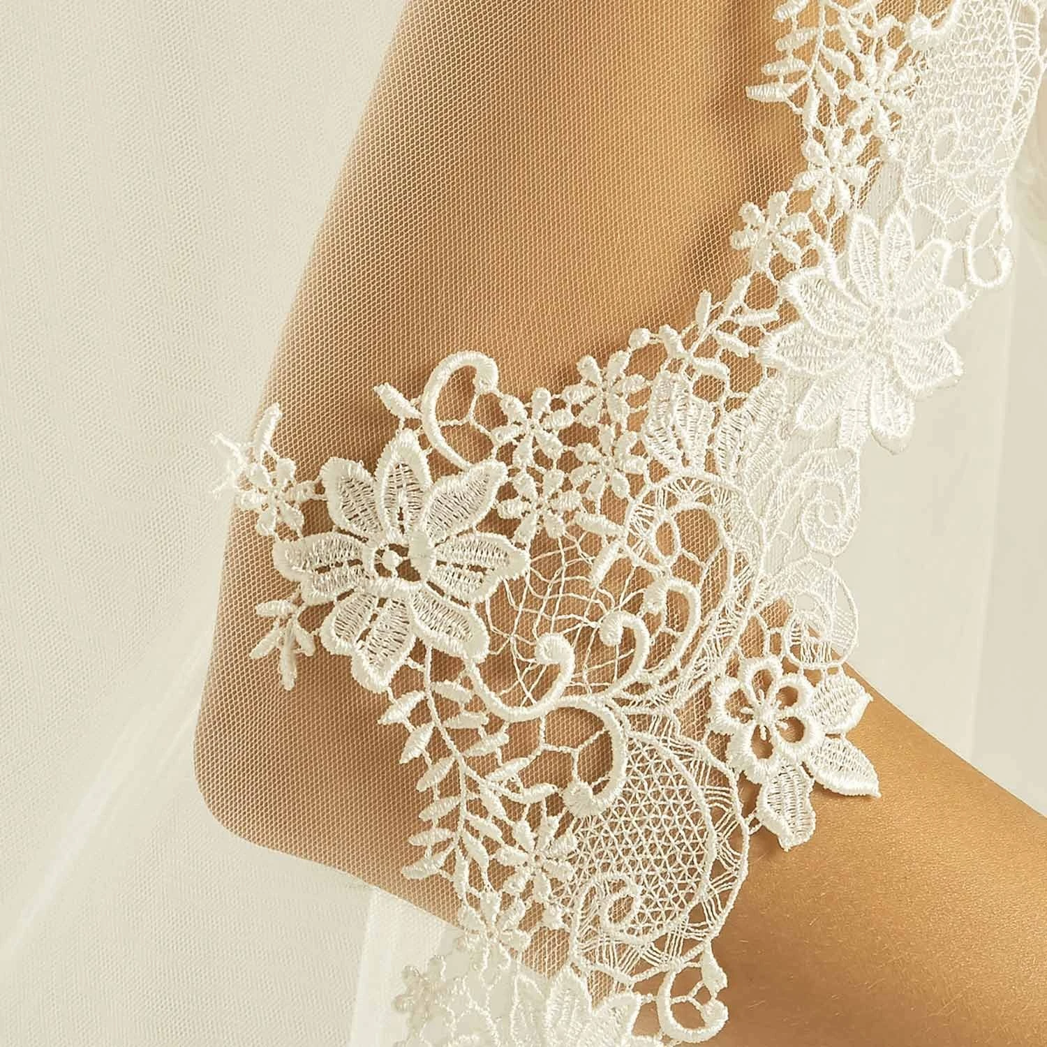 S280 - Bianco Evento Voile En Dentelle Guipure 2 S280 - Bianco Evento Voile En Dentelle Guipure – Image 2