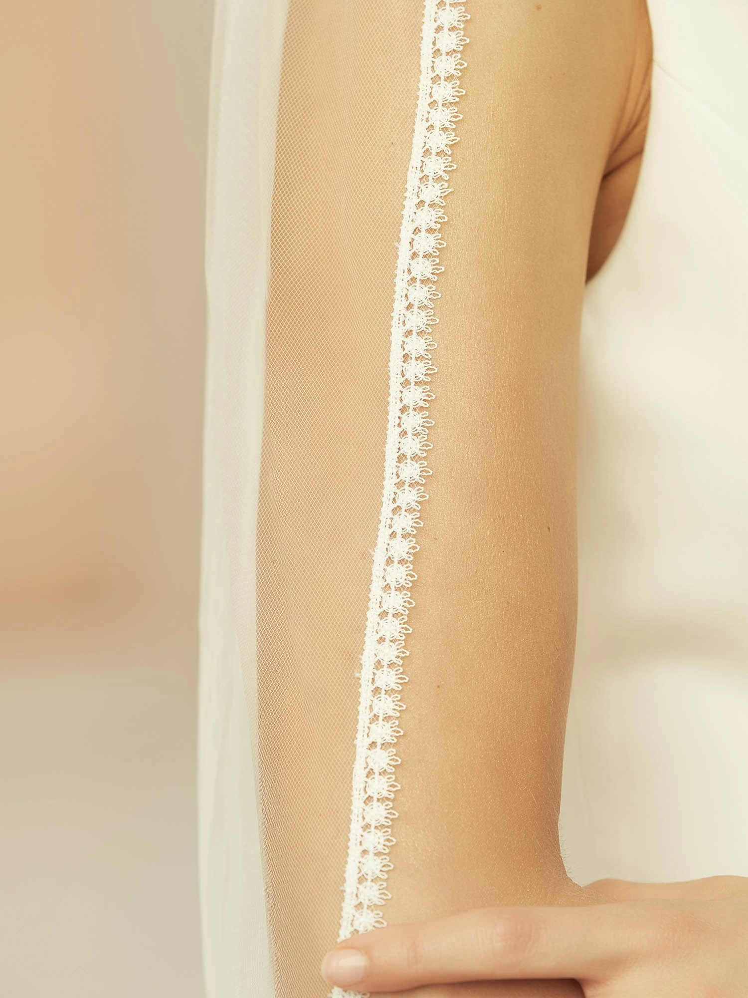 S401 Bianco Evento - Voile Mariée Bordure Fine Dentelle Bohème 2 S401 Bianco Evento - Voile Mariée Bordure Fine Dentelle Bohème – Image 2