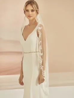 S413 Bianco Evento Voile Mariage Mi-long Dentelle