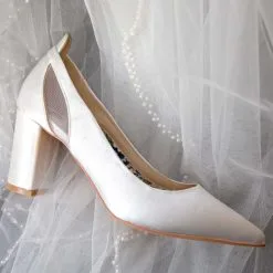 Skyla - The Perfect Bridal Company -Voiles mariée Soldes skyla the perfect bridal company chaussure mariee bout pointu